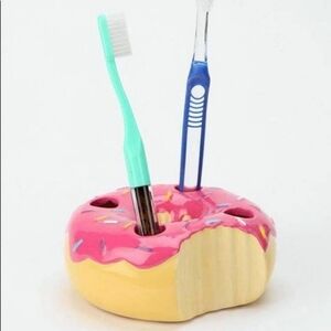 NWOT - Kawaii Pink Frosted Sprinkle Donut Toothbrush Holder